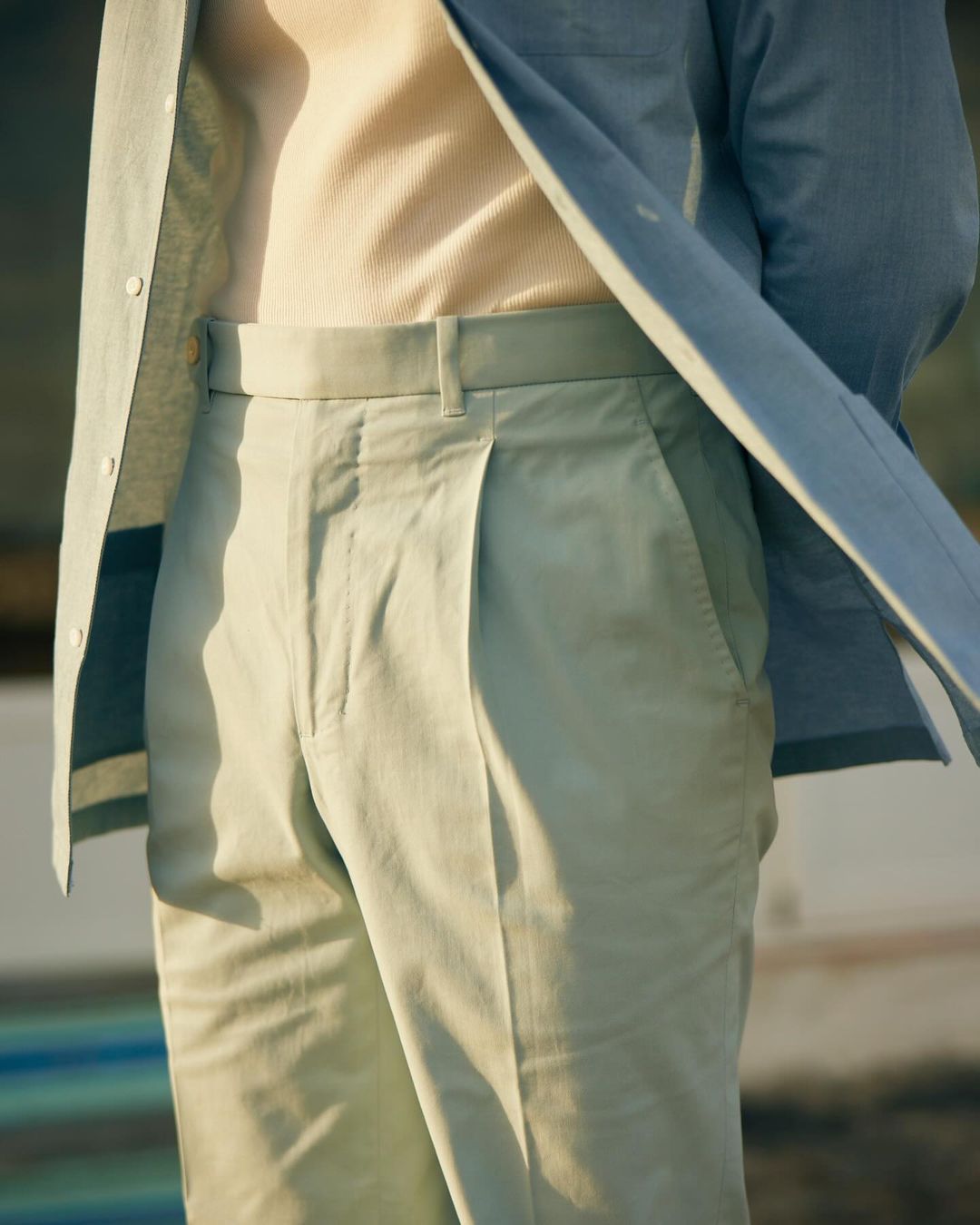 Pleated Powder Blue Twill High Rise Pant - 3