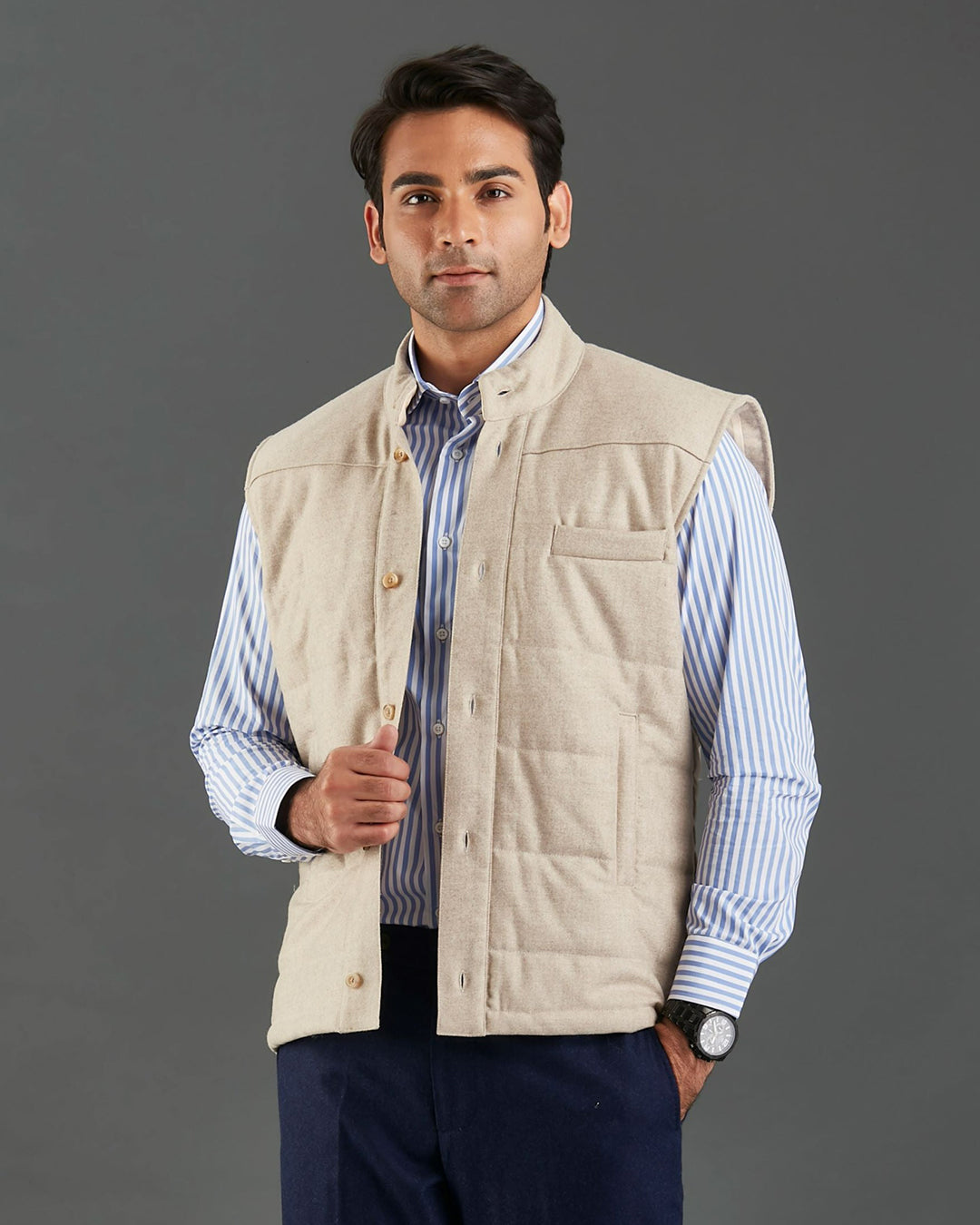EThomas: Vintage Ecru Classic Flannel Quilted Gilet / Vest - 3
