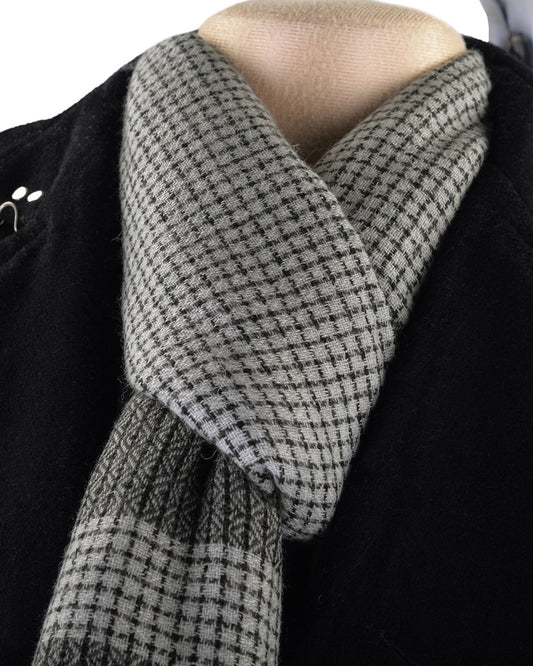 Cashmere Wool Scarf Black Grey Graph Checks